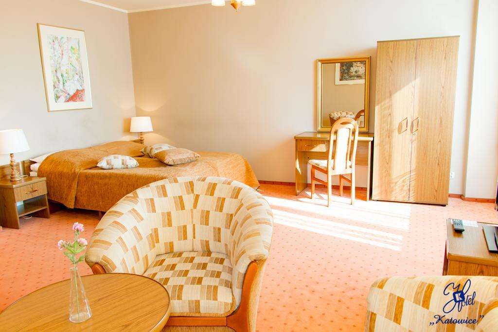 Hotel Katowice Economy Extérieur photo